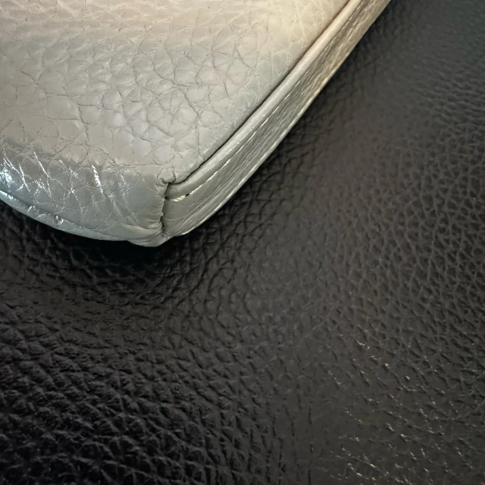 Dooney & Bourke Silver Kiss-Lock Leather Coin Purse. Pebble grain. 6in X 5in. - Picture 5 of 6